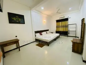 (AFA146) 05 Bed Bath Hotel Sale At Kataragama