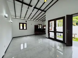 Brand New Modern super luxury piliyandala