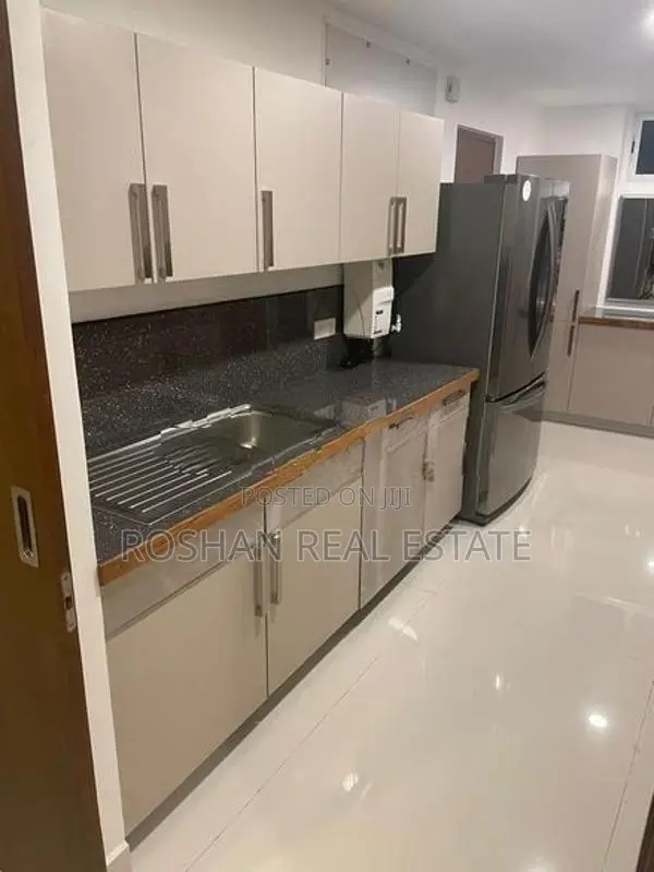 LUXURY CLEARPOINT RESIDENCIES FURNISHED APARTMENT FOR RENT KOTTE SA241