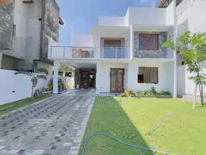 New Designed Brand House Sale Athurugiriya