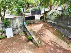 Land with House for Sale in Mattegoda