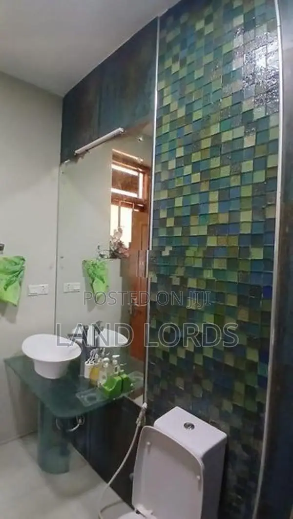 12P Fully Furnished House in 10th Lane Colombo 3 FOR SALE
