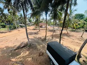 Athurugiriya prestige land plots L22