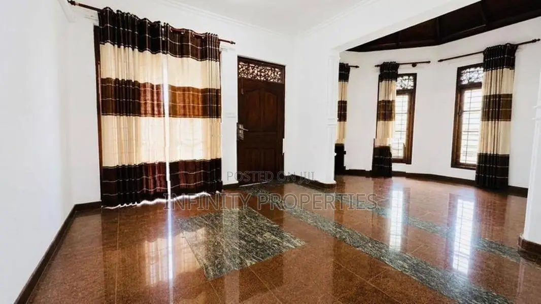 03 Storey House Sale Maharagama Town Temple Road