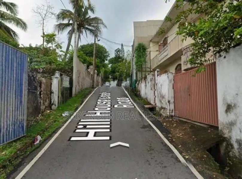 19 Perches Land Sale With 4 Units Apartment
