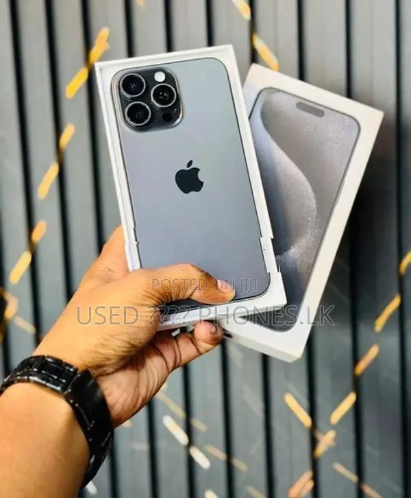 Apple iPhone 15 Pro Max 256GB (Used)