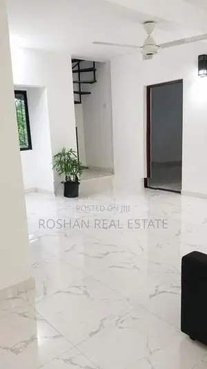 LUXURY 3 STORIED HOUSE FOR SALE COLOMBO 5 MU2421