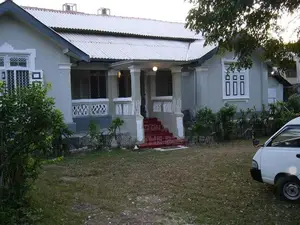 NUGEGODA : 7 BR (30 perches) COLONIAL BUNGALOW FOR SALE