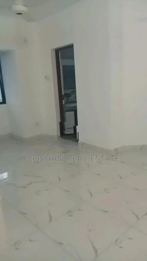 LUXURY 3 STORIED HOUSE FOR SALE COLOMBO 5 MU2421