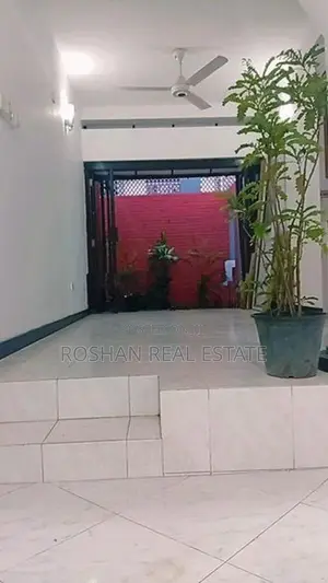 LUXURY 3 STORIED HOUSE FOR SALE COLOMBO 5 MU2421