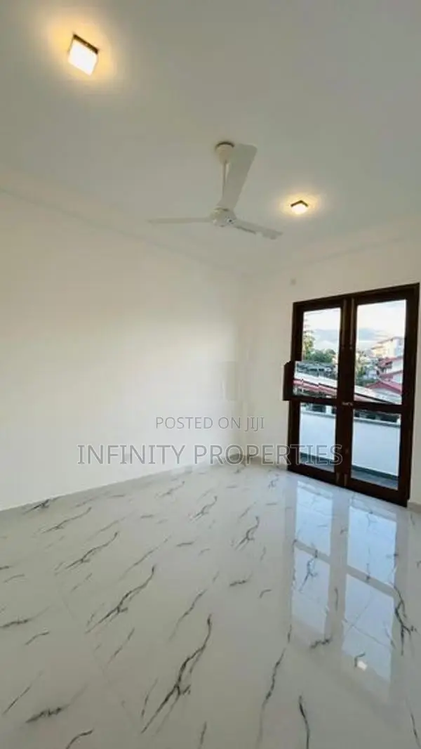(AF820) BRAND NEW 3 STOREY HOUSE FOR SALE IN MAHARAGAMA GAMMANA ROAD .
