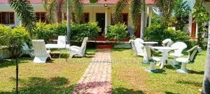 Nilaveli, Pulmodai Road 10 Bedrooms Guest House & Restaurant for Sale