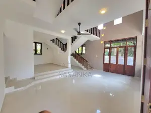 Battaramulla Brand New Luxury House for Sale