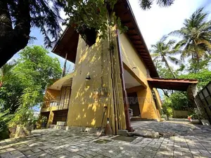 Luxury House in Baddagana Kotte for Sale