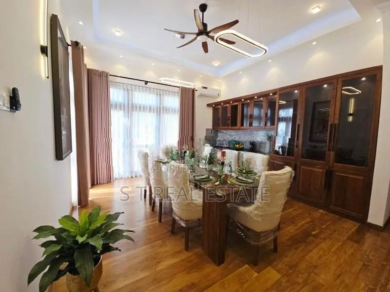Elegant Designed Luxury Fully Furnished House For Sale In Pelawatta