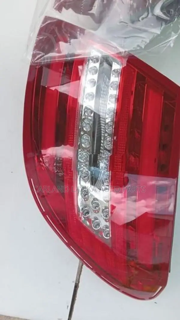 BENZ W204 C250 TAIL LIGHTS (L) SIDE BRAND NEW
