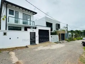 super luxury Brand New solid Modern House-piliyandala