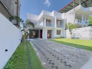Luxurious Brand New House Sale Malabe