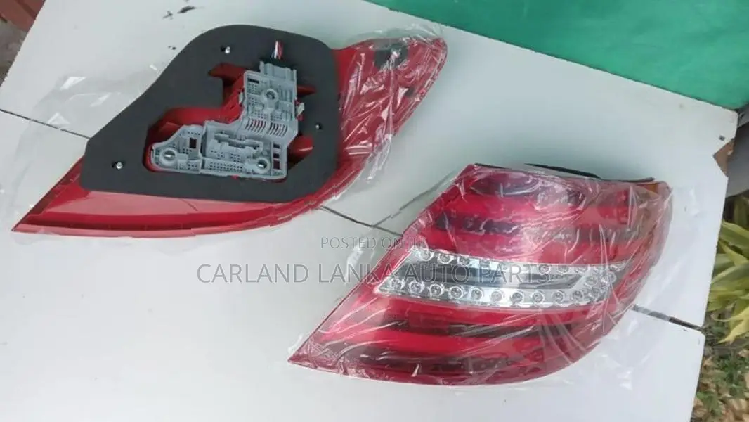 BENZ W204 C250 TAIL LIGHTS (L) SIDE BRAND NEW