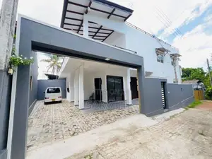 Strong Structure Brand New House Sale Talawatugoda
