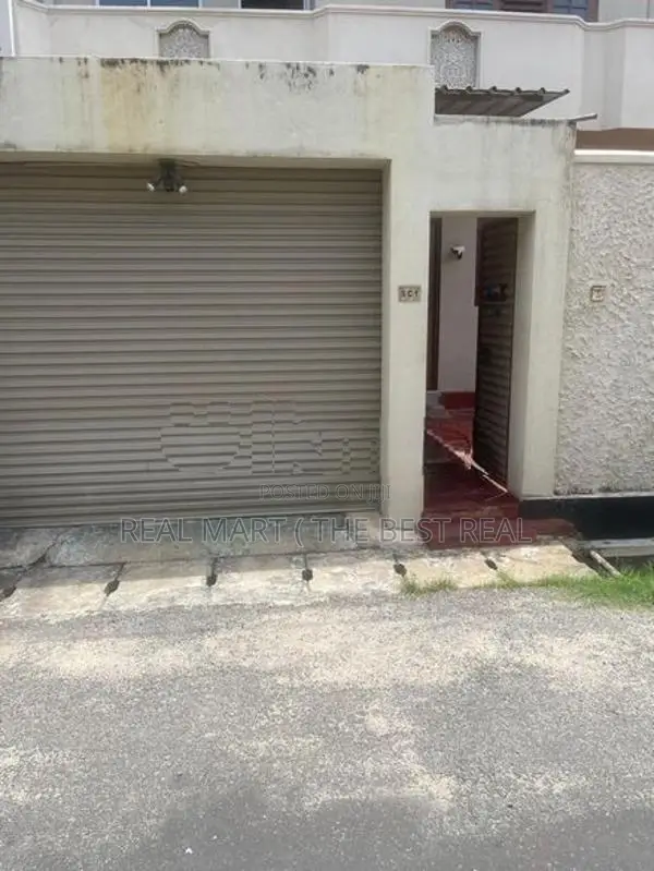 RATMALANA: 4BR (6P) House for SALE