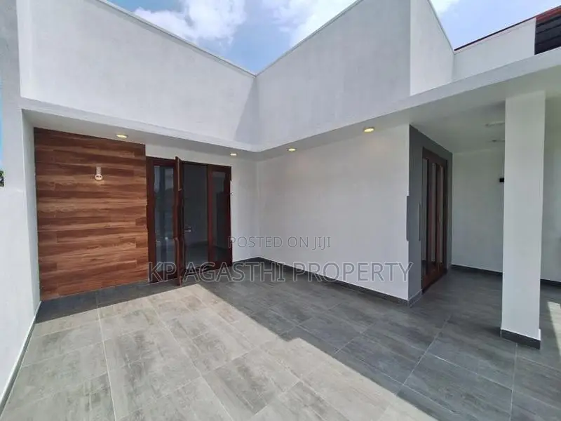 brand new super luxury house for sale in athurugiriya