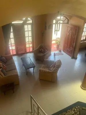 RATMALANA: 4BR (6P) House for SALE