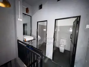 Commercial building for Sale in Kadawatha