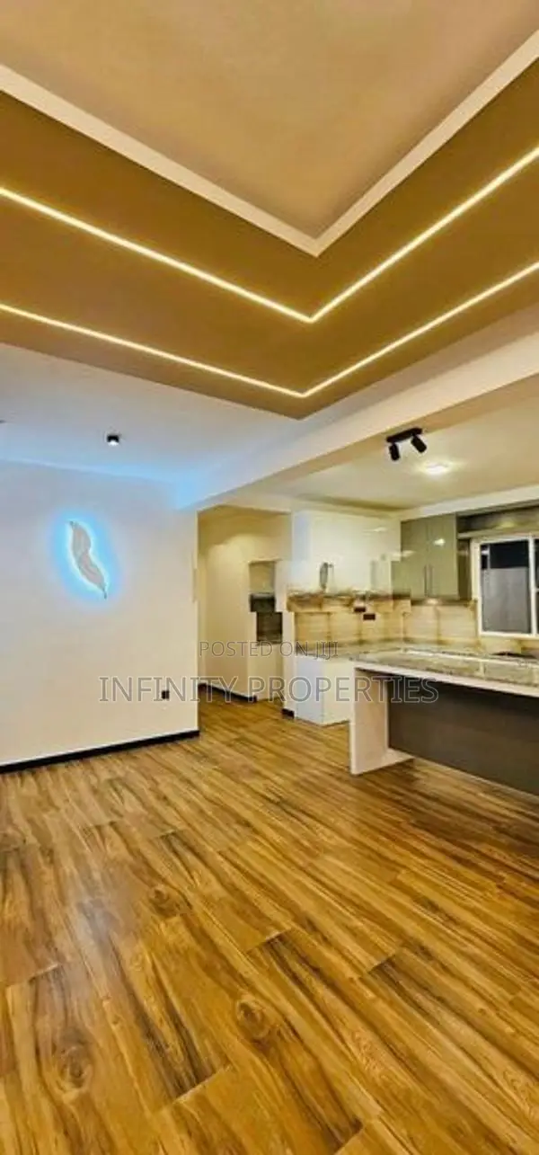 (AF821) House with Swimming Pool for sale in the heart of Piliyandala