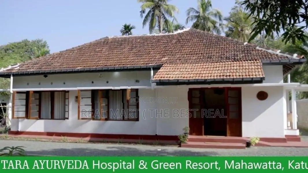 GALLE : 180 Perches Ayurvedic Hospital for Sale in Induruwa