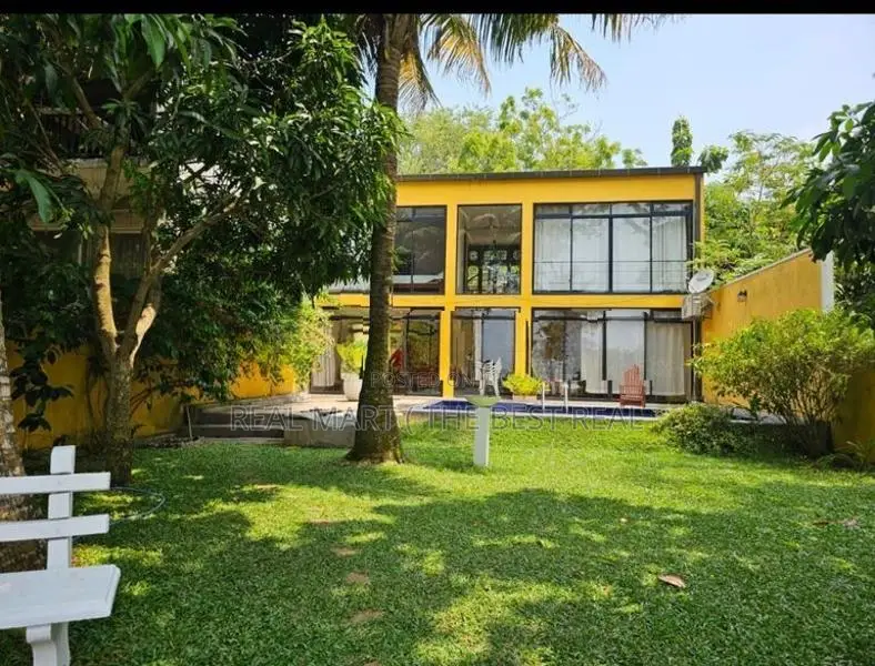 MORATUWA : 2BR (14.9P) LUXURY BOLGODA WATERFRONT VILLA FOR SALE
