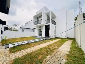 Two Storied Brand New House In Malabe