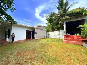 House in Ragama Boys Town With 1st Floor Slab