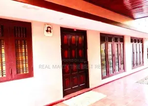 MORATUWA : 7 BR ( 25.1 Perch) 2-STOREY PROPERTY FOR SALE