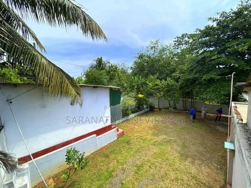 House in Ragama Boys Town With 1st Floor Slab