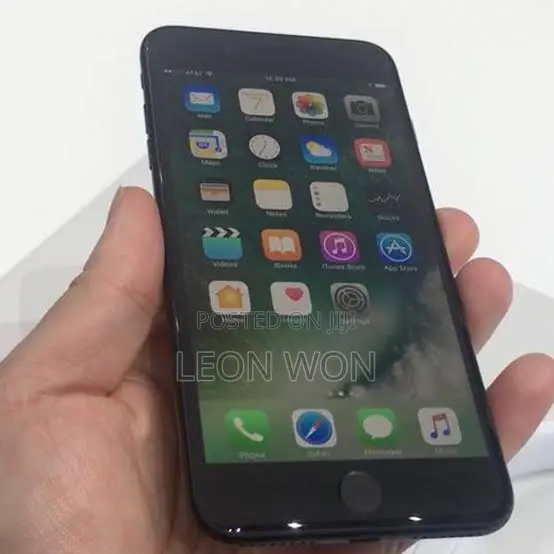 Apple iPhone 7 Plus 128 GB Black