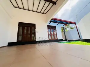 සුපිරි නිවසක් බත්තරමුල්ලෙන්