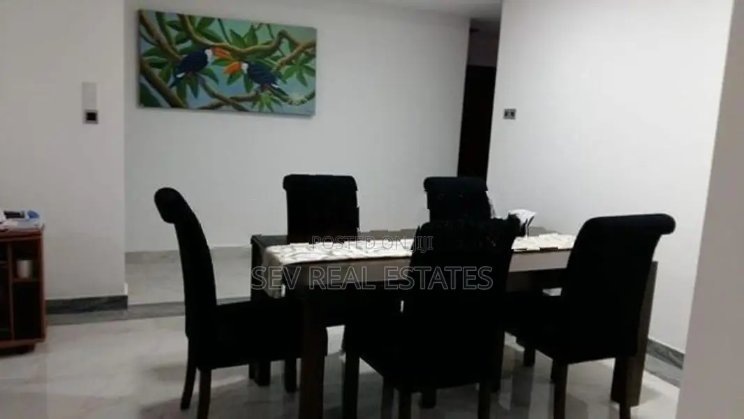 Three Bedroom Apartment for sale in Colombo 3