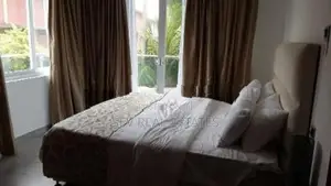 Three Bedroom Apartment for sale in Colombo 3