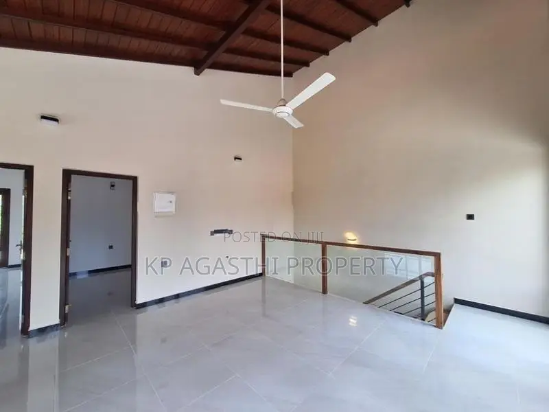 3st brand new luxury house for sale in Battaramulla