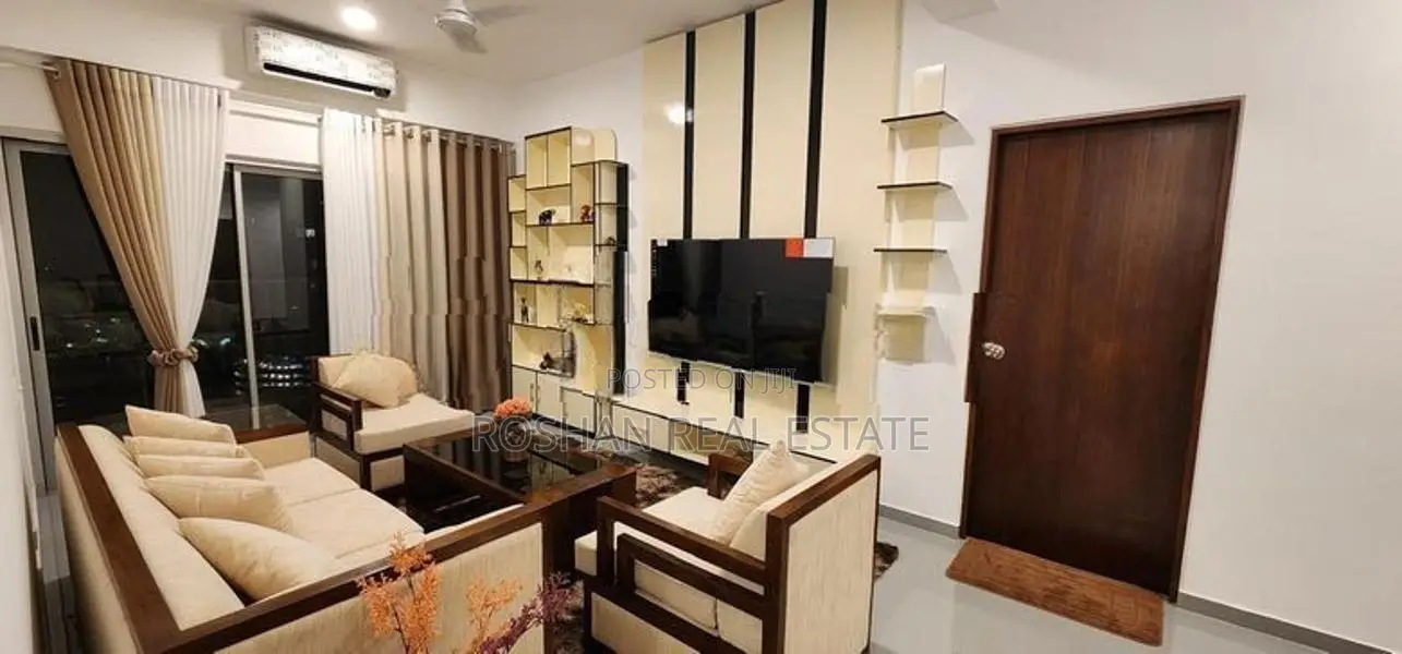 FULLY FURNISHED ICONIC GALAXY APARTMENT FOR RENT CHI2461