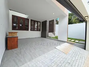 Modern Designed Luxury Two Storey House for Sale in Battaramulla