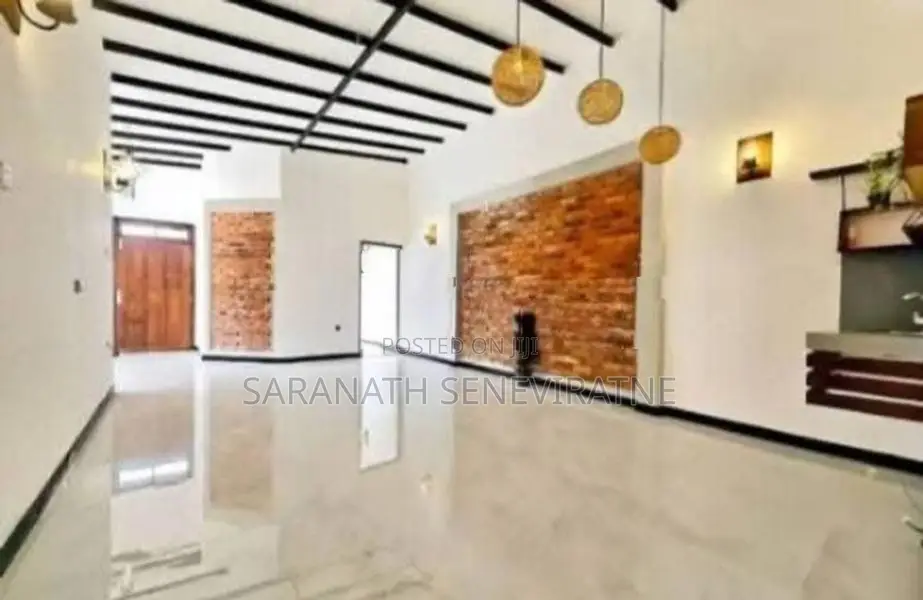 Brand-New Condition House For Sale in Homagama Meegoda Artigala Rd