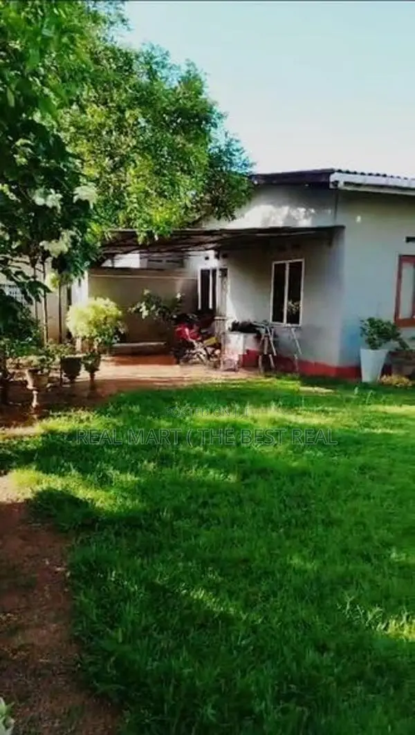 Nugegoda : 3BR (21P) Residential House for Sale