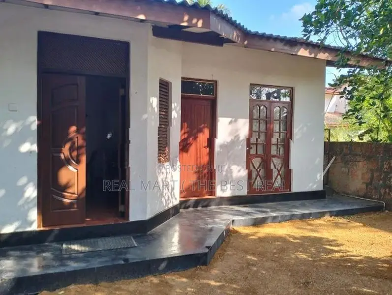 Moratuwa : 2BR (13.56P) Single-Storey House for Sale