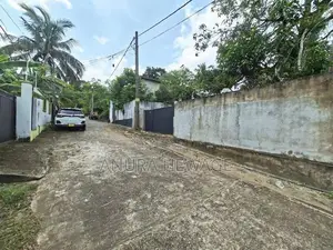 කඩුවෙල සුදුසු, හතරැස් ඉඩමක් විකිණීමට (ID:KDWL002S)