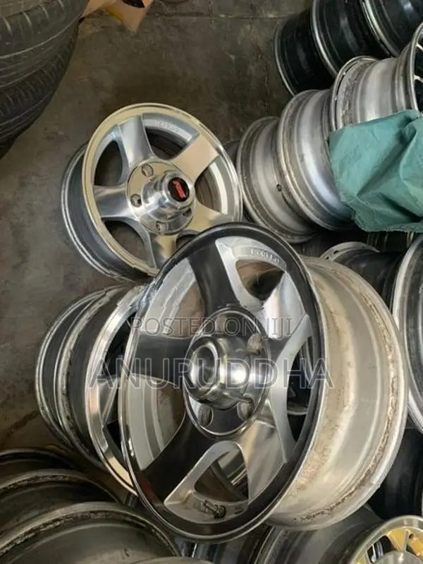 15” Alloy Wheels
