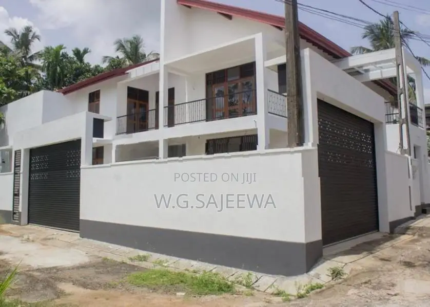 Modern Luxury 2story House with Annex In Boralesgamuwa