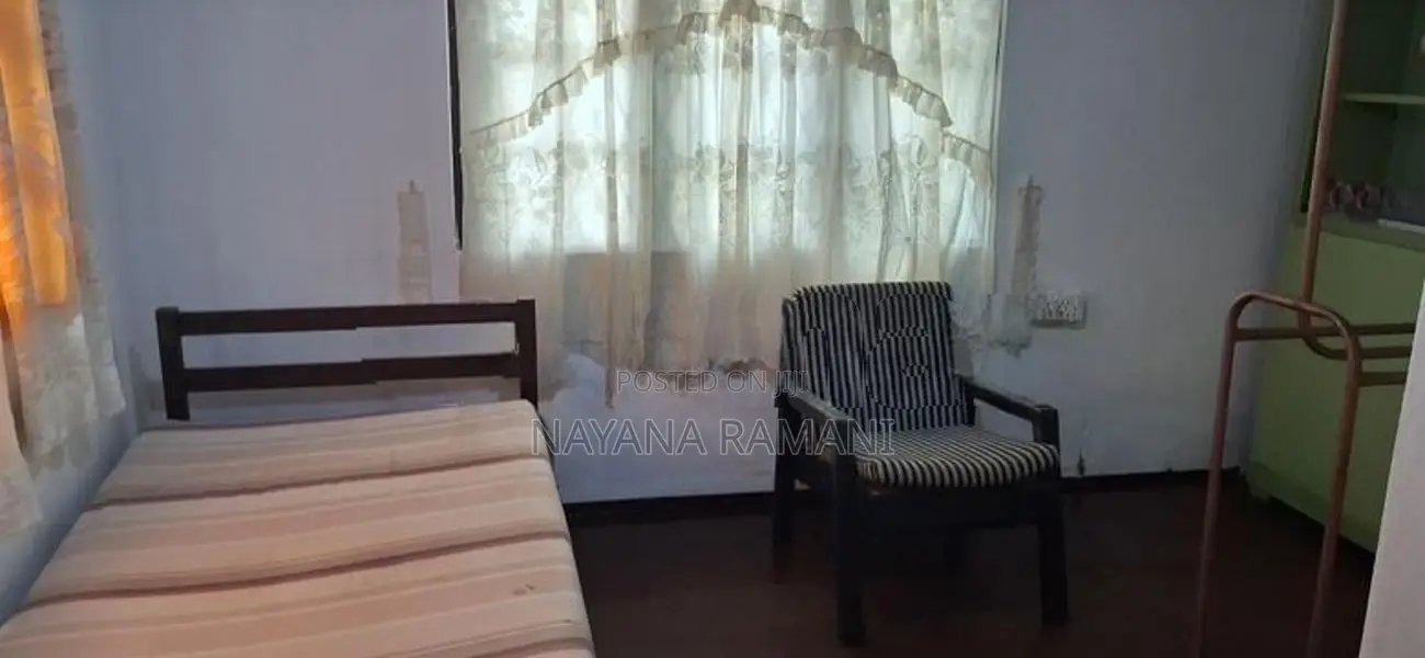 Annex for Rent In Wattala (Ladies Only)