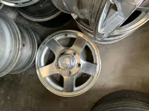 15” Alloy Wheels